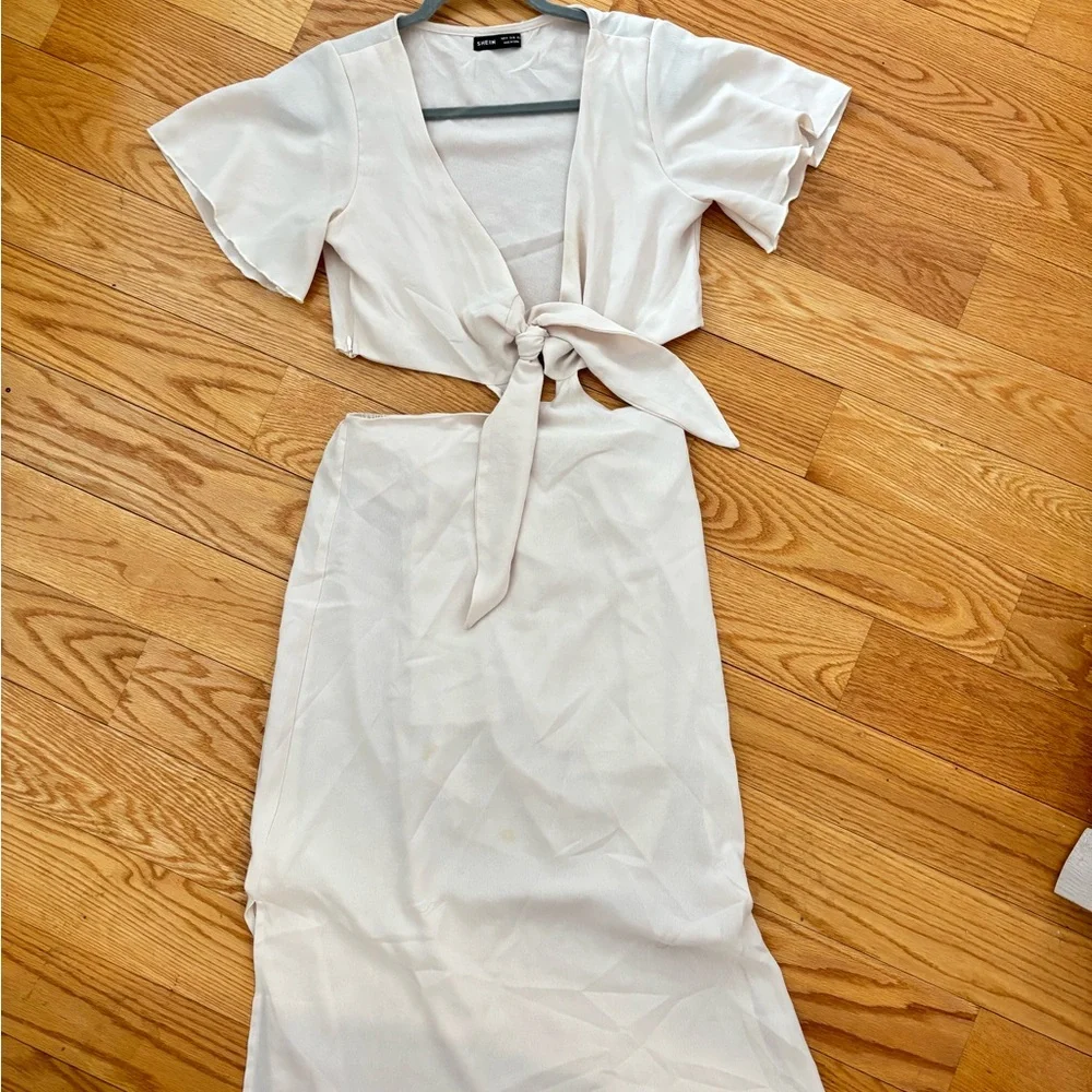 Ivory Tie-Front Maxi Dress - Picture 3 of 8